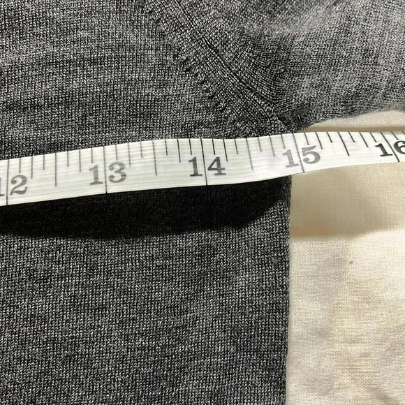 [XS]Burberry London Wool Button  Down LS Sweater with embroidered Logo - Picture 8 of 10